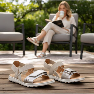 Born Women Alli LEATHER Pull On Strappy Sport Sandals SZ 8.5 WIDE Light Gold